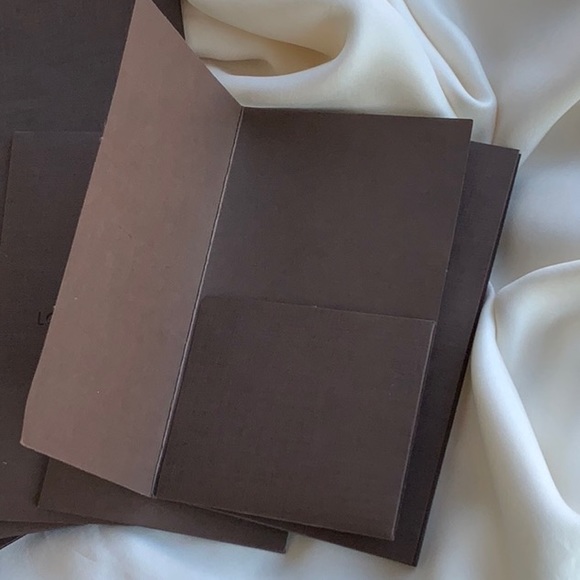 Louis Vuitton receipt envelops - Picture 3 of 8